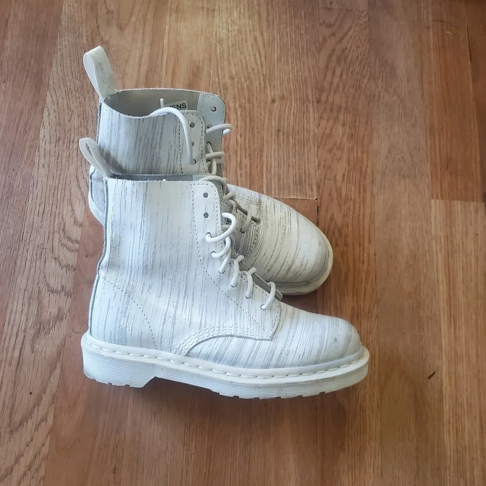 Doc Marten Pascal Painter Leather Combat Boots, Mens Size 6, Womans 7